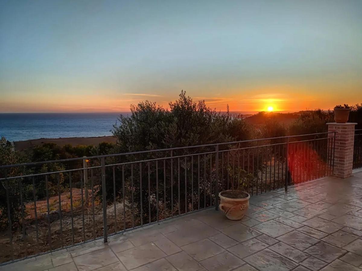 Il Casale Di Bovo Marina Villa Montallegro Kültér fotó
