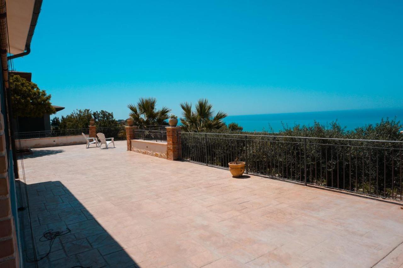 Il Casale Di Bovo Marina Villa Montallegro Kültér fotó